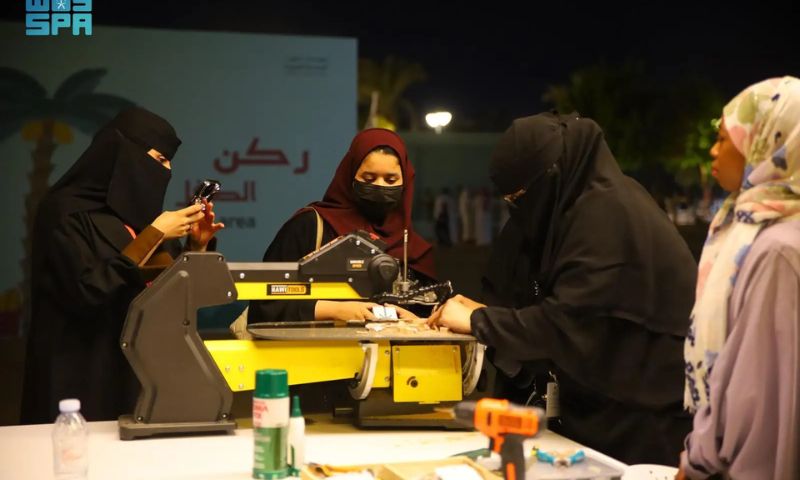 Saudi, Madinah Dates Season Exhibition, Quba Mosque, Women,