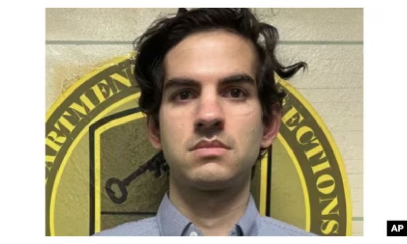 Former CIA Man Pleads Guilty to Leaking Info on Planned Israeli Attack on Iran 1