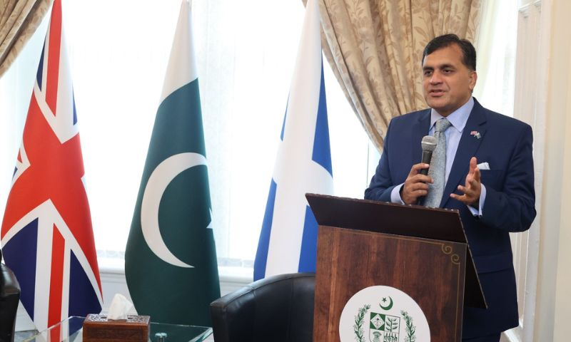 Pakistan UK 1 1