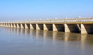 ndus River in medium flood at Guddu as water levels surge