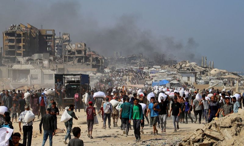 Israeli Strikes Kill 53 in Gaza Despite 'Tactical Pauses' in Military Offensive