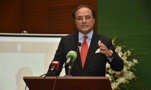 Pakistan Finance Minister Says Economic Reforms Steering Country's Economy Towards Recovery