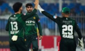 Pakistan 3 6