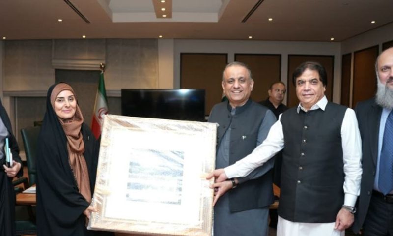 Pakistan 3