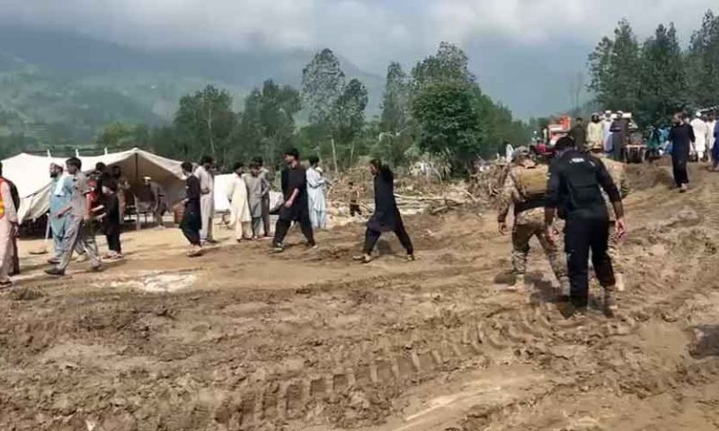 Pakistan Army Continues Relief Operations After Floods Devastate Northern Pakistan