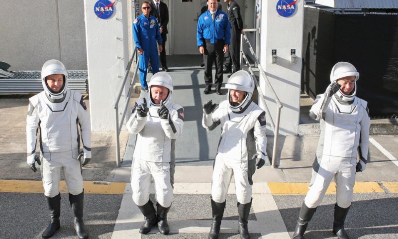 SpaceX, Dragon, Capsule, NASA, Space Station, ISS, Kennedy Space Center, Florida,