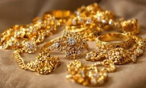 Gold Prices, Bullion, Pakistan, 24K, jewelry, investors, safe-haven