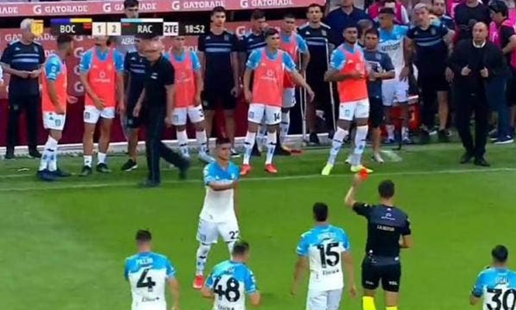 Referee Shows Red Card to 10 Players, Racing Club Become Champions