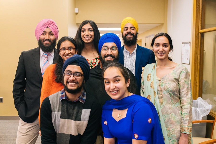 Baba Guru Nanak Scholarships Awarded to Hindu, Sikh Students
