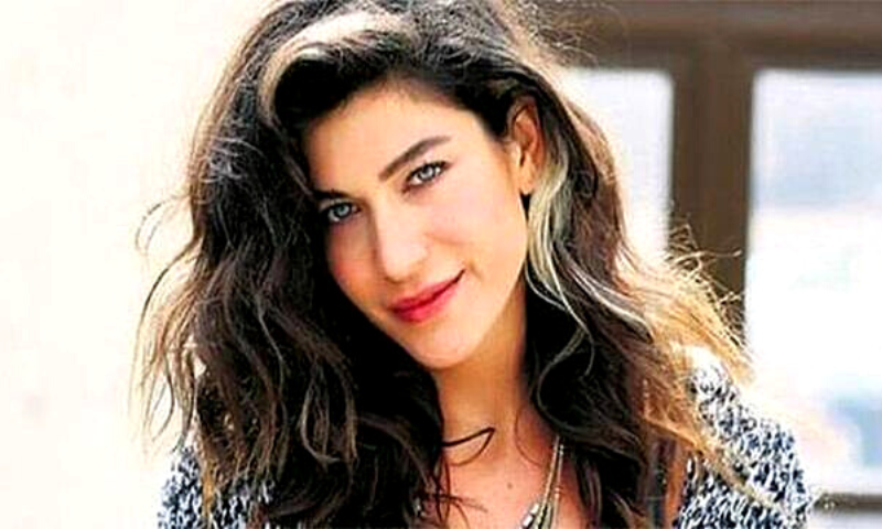 Turkish, wins, Europe, court, terrace, kiss, privacy,