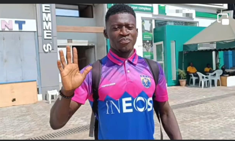 Footballer Passes Away After Illness During Match