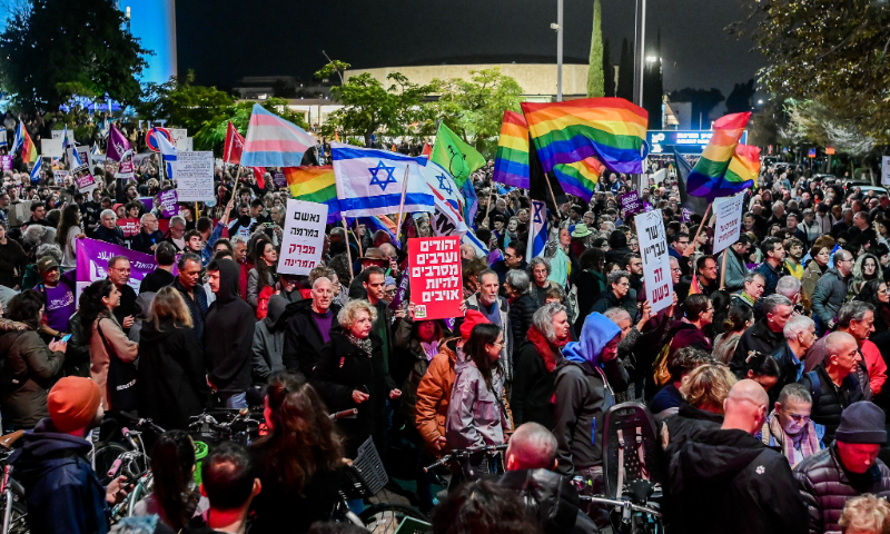 Thousands of Israelis Again Hold Protest in Tel Aviv