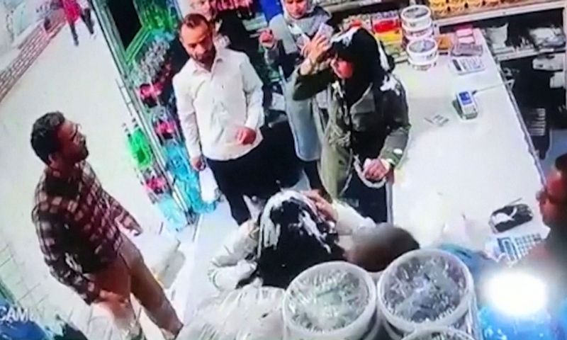 Iranian women, hijab, yogurt