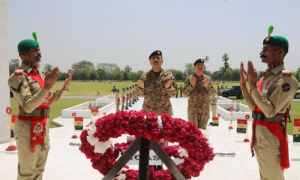 Military Leadership Pays Rich Tributes to Shuhada-e-Pakistan