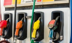 Pakistan, Petrol, Price, Diesel, Finance Minister, Ishaq Dar, Light Diesel, Government, Inflation, Dollar, Oil