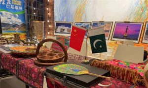 Pakistani, cultural, Products, attract, customers, event, Beijing, rich, tourists,