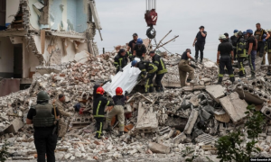 Russia Thwarts Ukrainian Border Attack as Kyiv Suffers Casualties in Missile Strikes