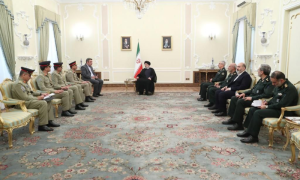 Iranian President Raisi Calls for Expediting Implementation of Agreements with Pakistan