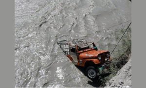 Pakistan, Ravine, Jeep