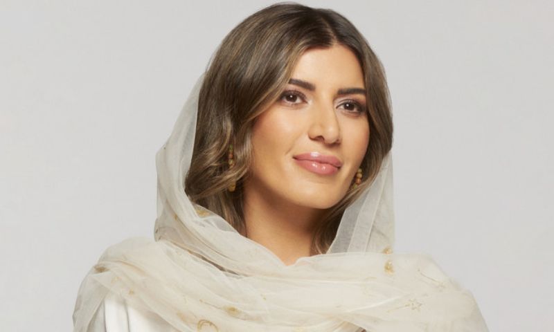Saudi, Singer, Dalia Mubarak, Warner Music, MENA, Kuwaiti, Middle East, Album