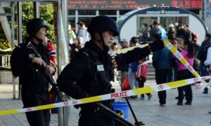 China, Knife, Yunnan, Province, Mental Illness, Arms, Guangdong,