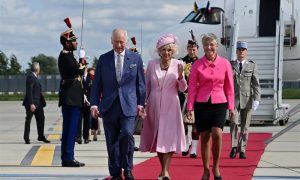 King, Charles III, France, Visit, Monarch, Queen Elizabeth II, Paris, Bordeaux, Prime Minister, President Emmanuel Macron, French, Champs-Elysees, Arsenal, football