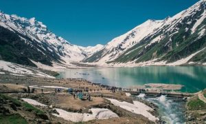 Tourists, Snowfall, Kaghan, Naran, Lake Saif ul Malook, Babusar Top, Mansehra, rain