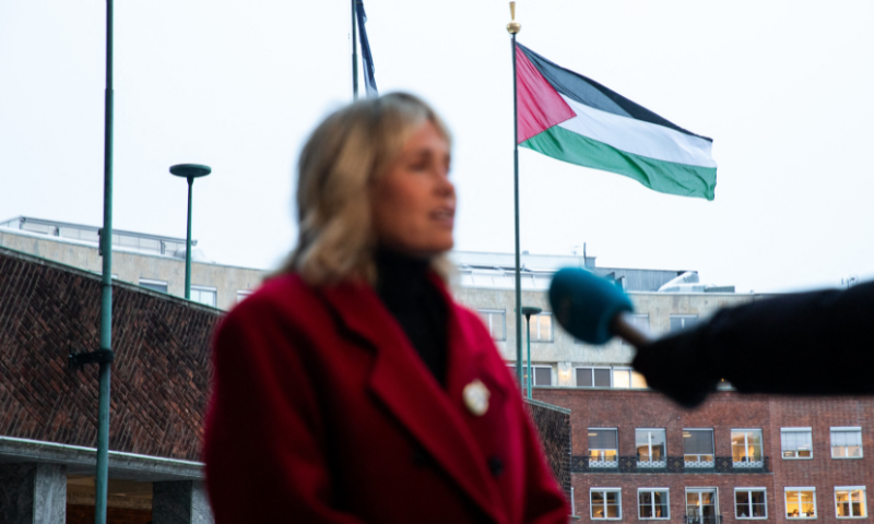 Oslo City Hall Raises Palestinian Flag in Solidarity with Gaza 1