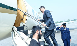 Pakistan’s PM Concludes UAE Visit, Heads to Kuwait
