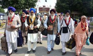 Sikh pilgrims, Pakistan, India, Wagah Border, Baba Guru Nanak