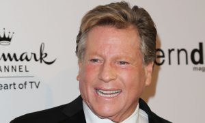 Ryan O'Neal, Love Story, Oscar, Hollywood, Barbra Streisand, Peyton Place