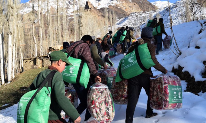 KSrelief, Winter Bags, Pakistan, Syaira, Kingdom of Saudi Arabia,
