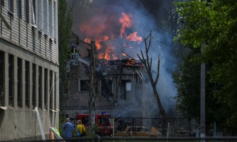 Russia Claims Targeting Ukrainian Air Defense HQ in Dnipro