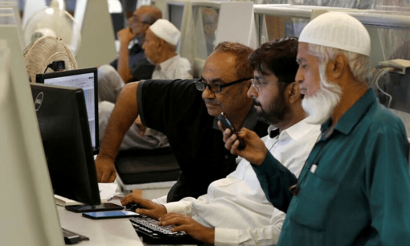 KSE-100 Plummets After Gaining Over 550 Points
