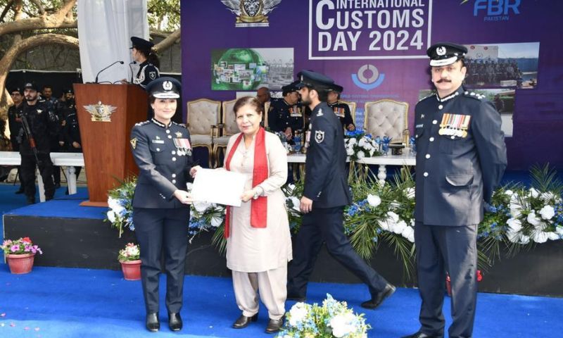 FBR, revenues, Federal Board of Revenue, billion, rupees, US, dollar, economy, growth, rate, goods, import, Pakistan,