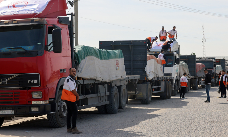 Aid Trucks Reach Northern Gaza Amid Looming Famine