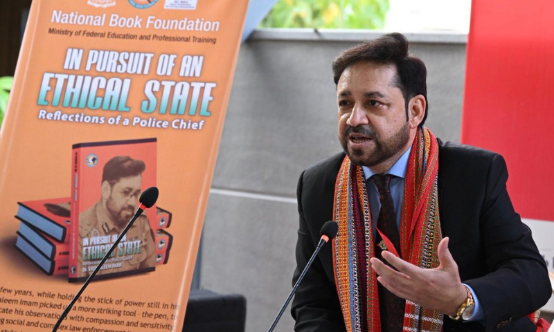 Book Review In pursuit of an ethical state Reflections of a Police Chief