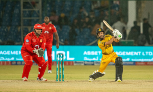 PSL 9: Peshawar Zalmi Set Islamabad United 186-run Target in Eliminator 2