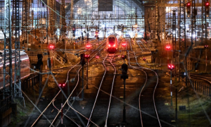 Strike-hit German Rail Operator Agrees to 35-hour Week