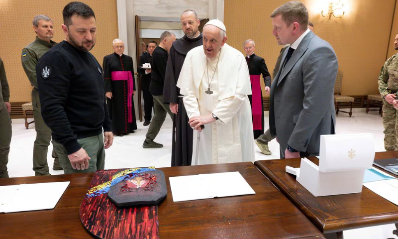 Ukraine Rejects Pope Francis's Call for Talks with Russia, Vows No Surrender