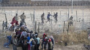 Mexico, Migration, Police, Chinese, Migrant, Beach,