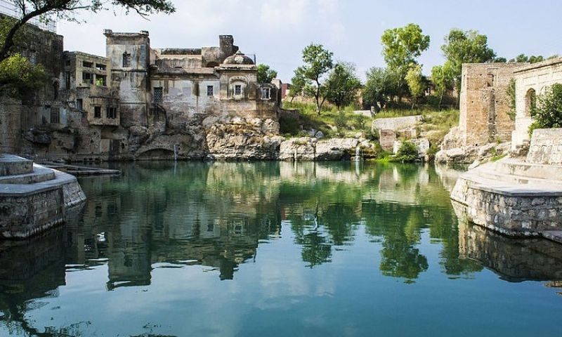 Indian, Hindu, Pilgrims, Lahore, Chakwal, security, buses, Government, Pakistan, ceremony