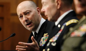 Ex-NATO Commander Urges US Not to Withhold Ukraine Assistance