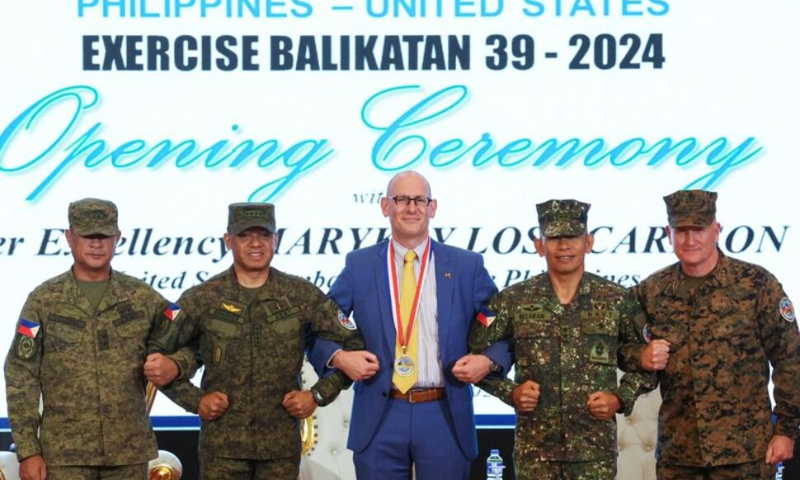 Filipino and American Troops Conduct Joint Military Exercises