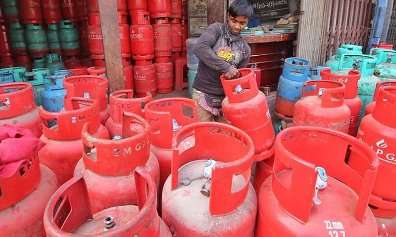 Pakistan, Government, LPG, Price, Reduce,Pakistan, LPG Prices, OGRA, December, Gas, Oil and Gas Regulatory Authority
