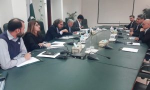 Pakistan's Industries Minister Directs Withdrawal of Increase in Urea Prices