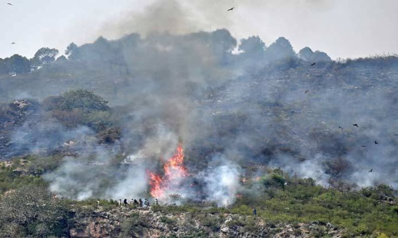 Pakistan Army, Aviation helicopters, firefighting, Margalla Hills National Park, Climate Change, NDMA, Margalla Hills,