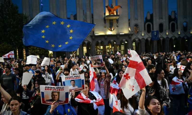 Thousands Demonstrate in Fresh Rally Against Georgia Foreign Influence Bill