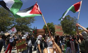 Yale Graduates Hold Pro Palestinian Demonstration 3