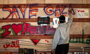 Social Media, Celebrities, Met Gala 2024, New York, Taylor Swift, Zendaya, Kim Kardashian, Gaza, Palestinians, Israel, TikTok, Instagram, #Blockout2024